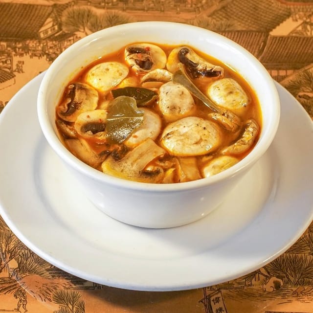 Tom Yum Hed.