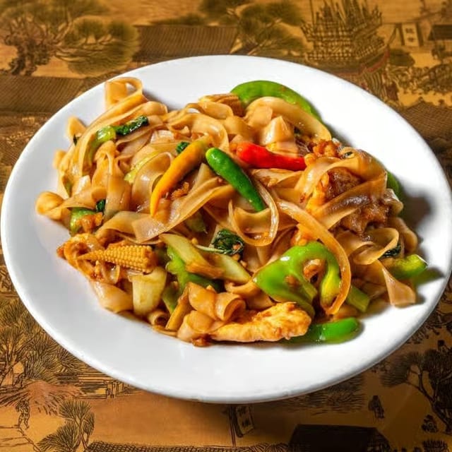 L- Thai Drunken Noodle.