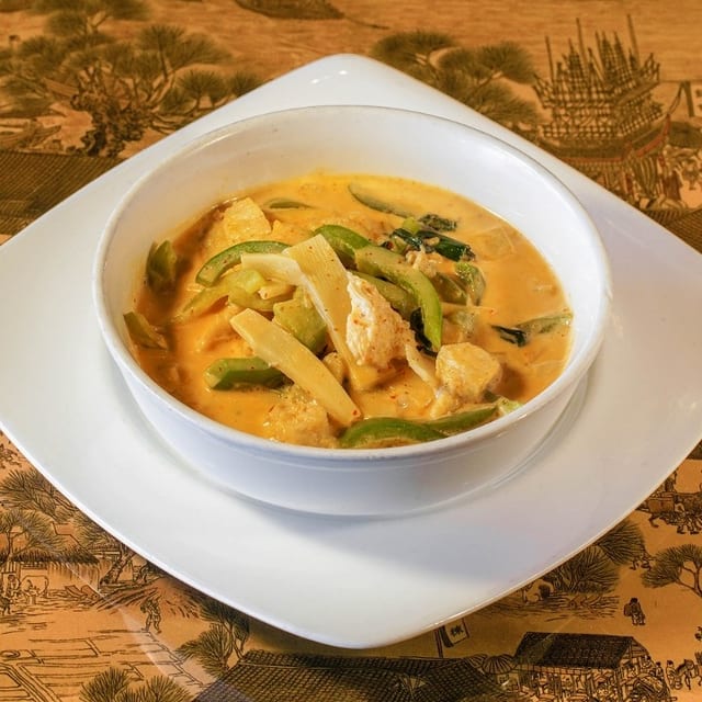 L- Red Curry.
