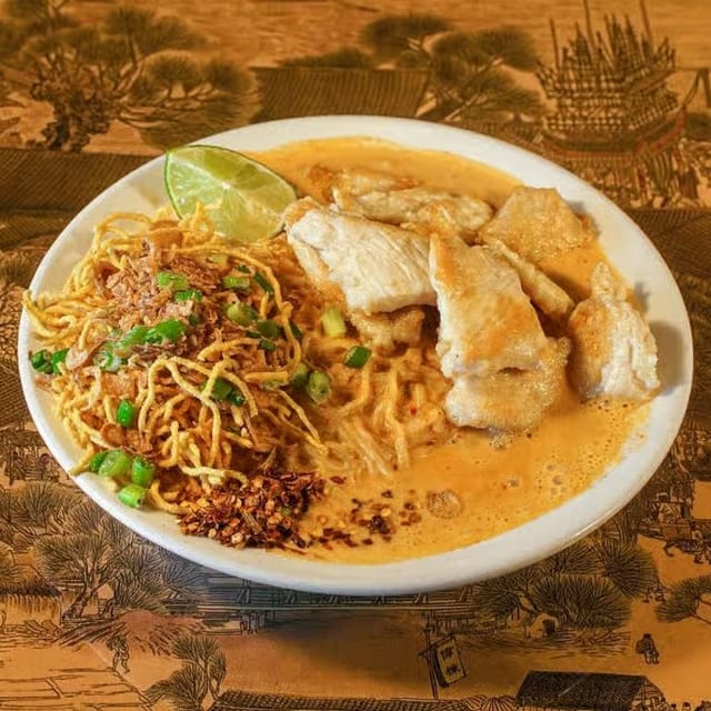 L- Kao Soi.