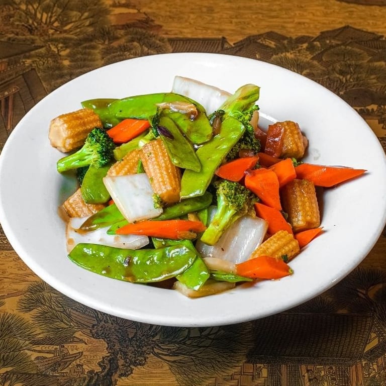 Spicy Kung Pao Shrimp Delight