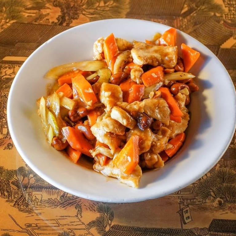 Takeout: Chinese, Thai, and Asian Fusion Delights